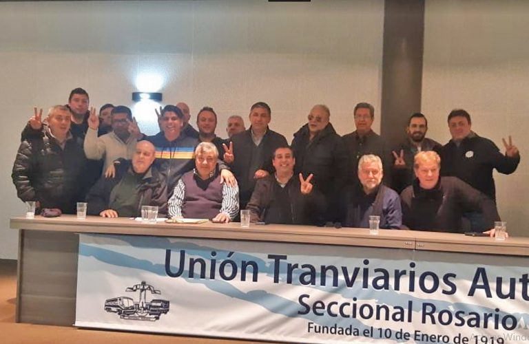 Por agua, aire, rieles y asfalto: gremios del transporte de Rosario se unieron