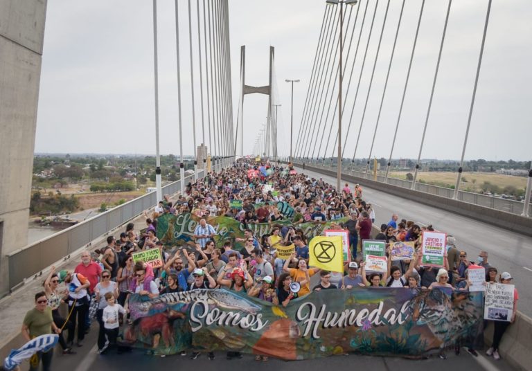 Denuncia y escrache a las empresas ecocidas para proteger los humedales