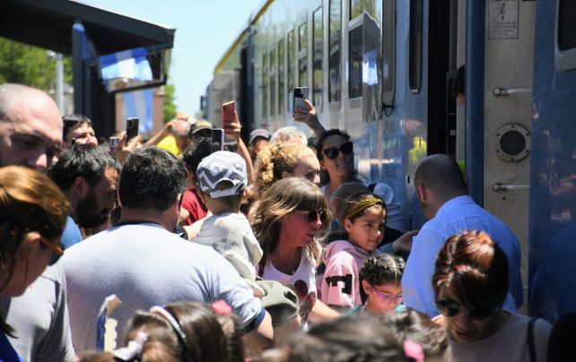 Histórico: habilitan la estación de trenes de Armstrong luego de 30 años de estar inactiva