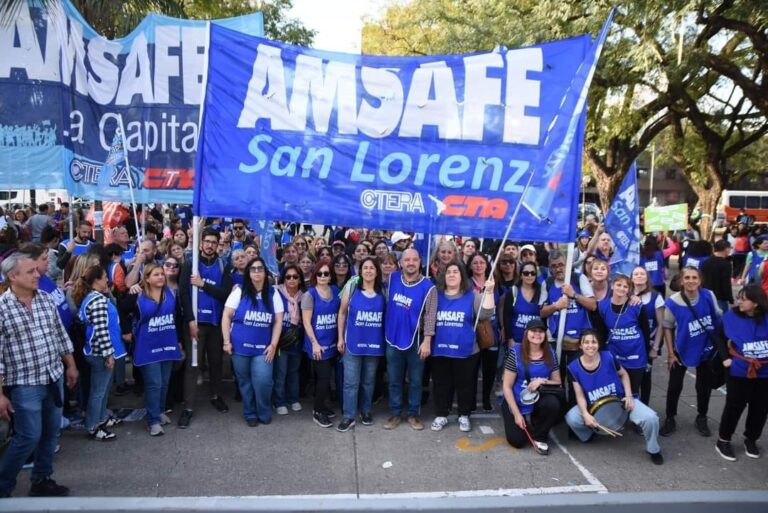 AMSAFE denunció hostigamiento policial en camino a la protesta por la traición de Pullaro con la reforma previsional