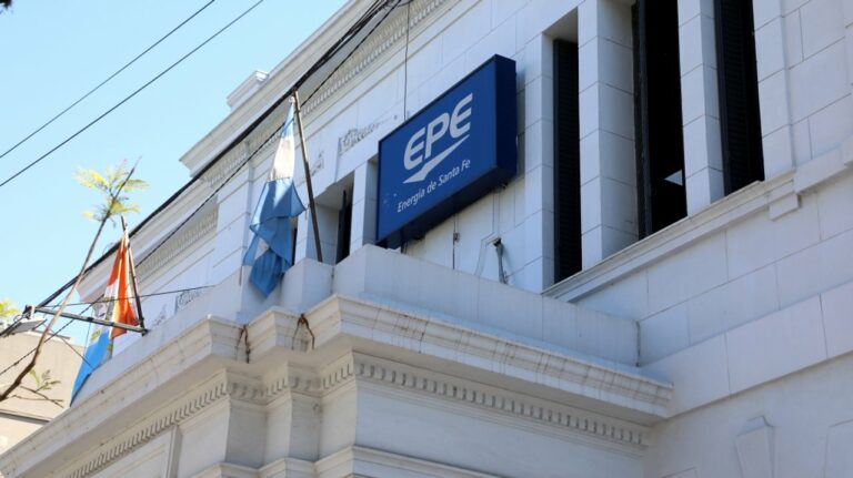 EPE finalizó un plan de obras que incluye la renovación de casi 17 kilómetros de cable en Capitán Bermúdez y FLBeltrán