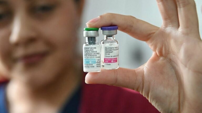 Santa Fe aplicó más de 159 mil vacunas contra el dengue