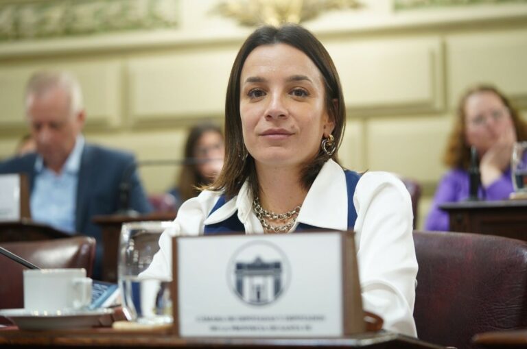 Santa Fe avanza hacia una medición propia de la informalidad laboral Santa Fe avanza hacia una medición propia de la informalidad laboral
